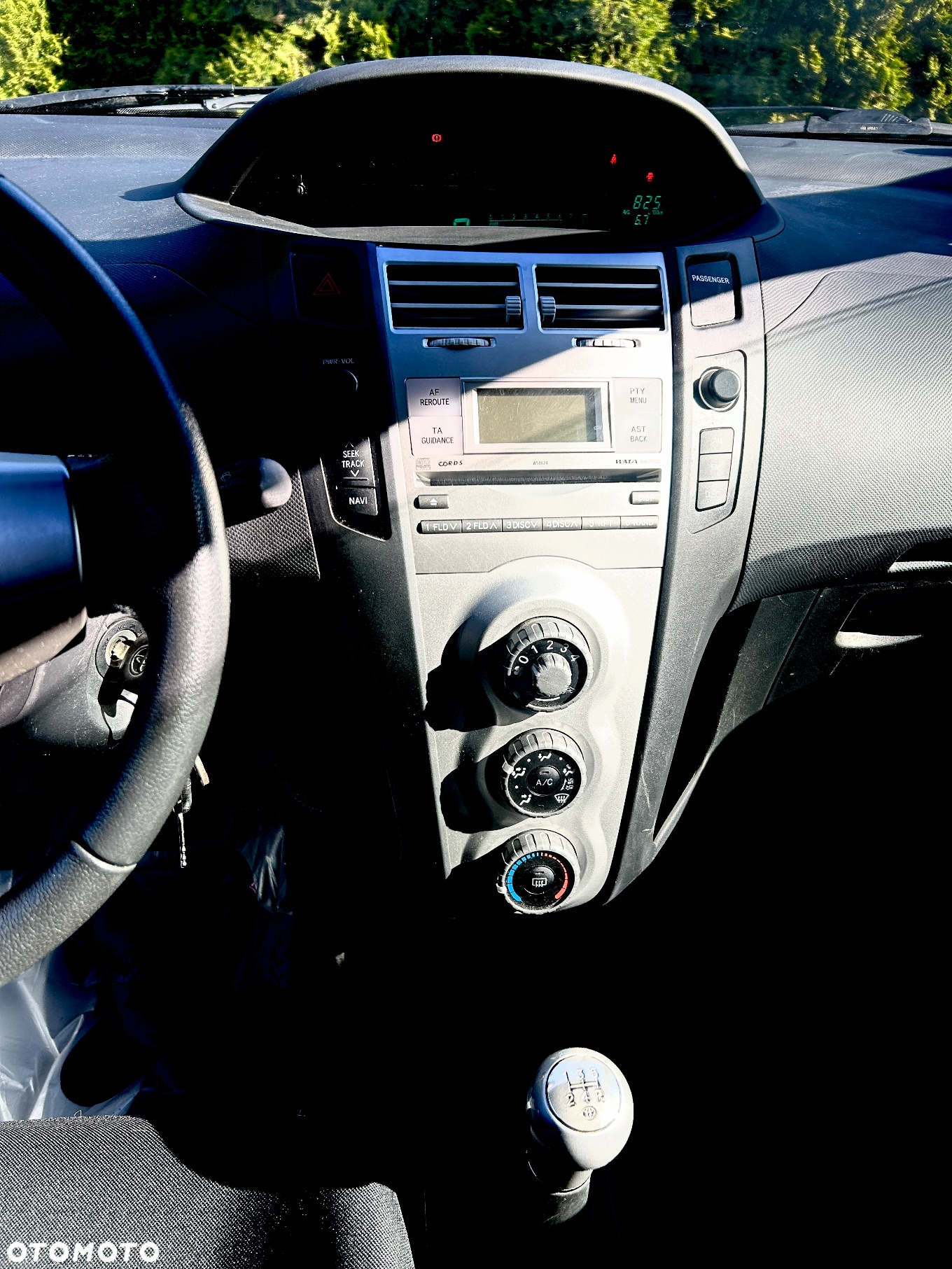 Toyota Yaris 1.3 VVT-i Luna - 10