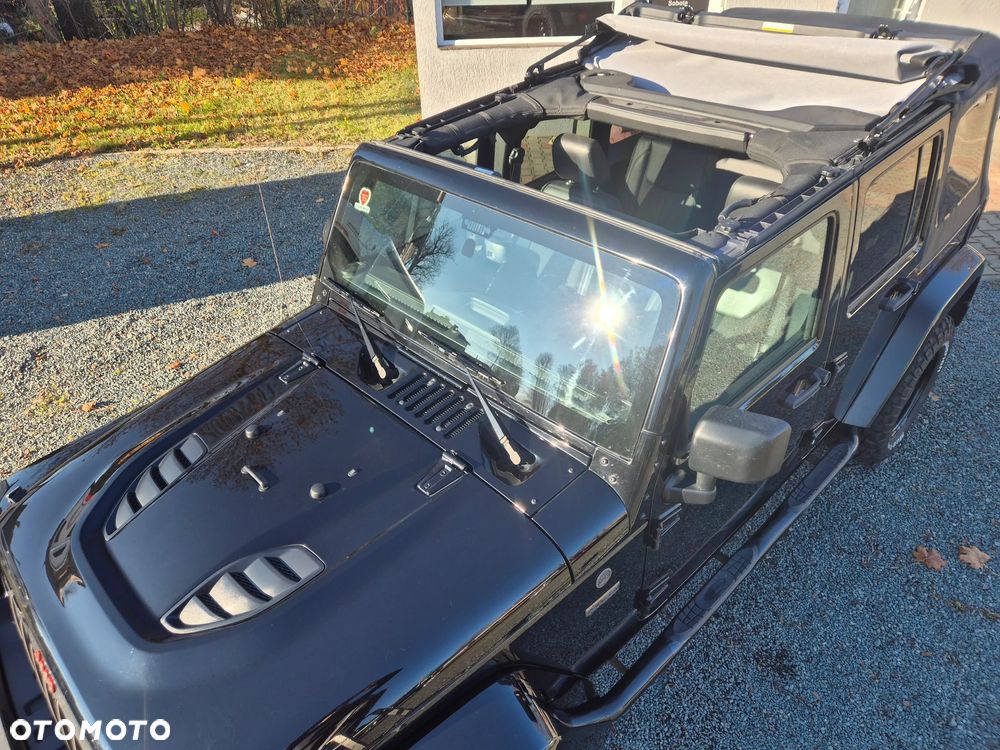 Jeep Wrangler 2.8 CRD Unlim Black Edition II - 16