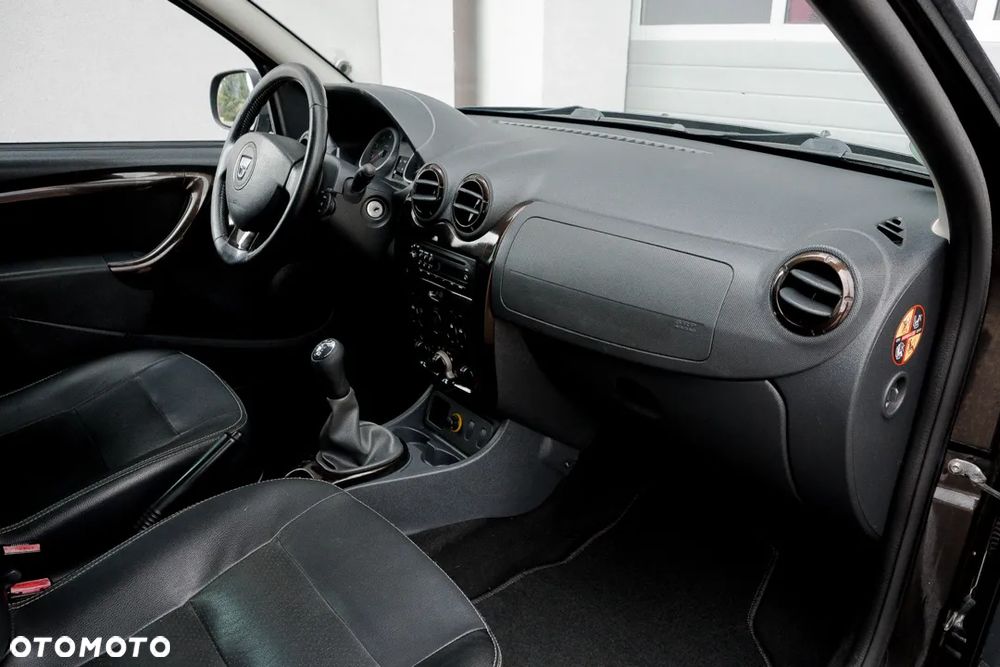 Dacia Duster 1.6 - 21