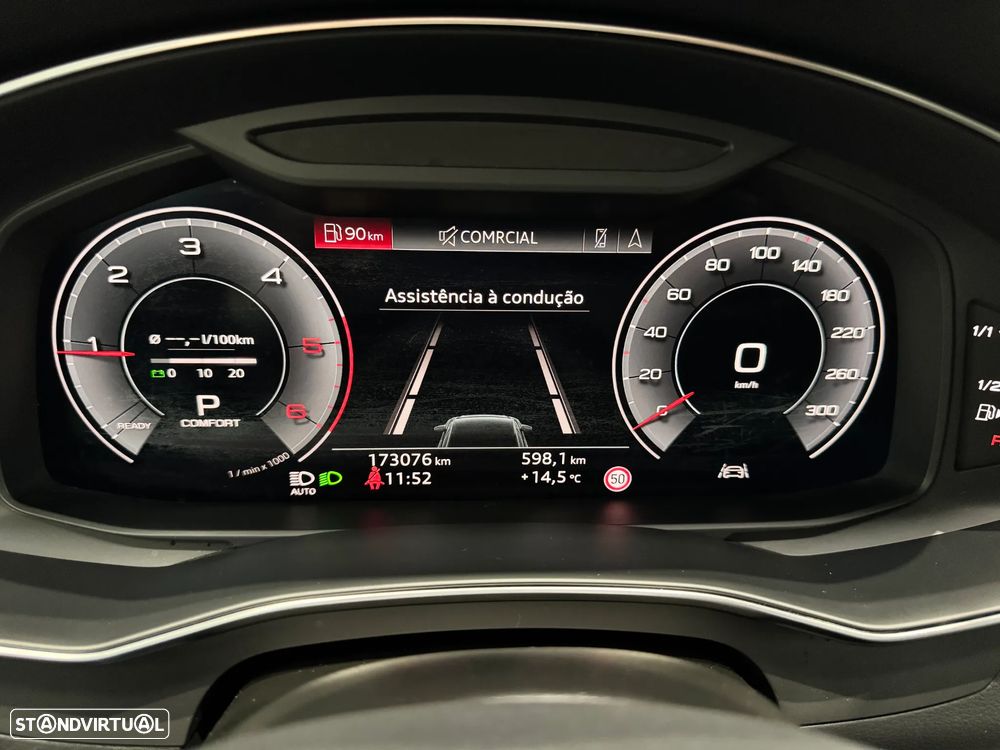 Audi A6 Avant 40 TDI S tronic S line - 32