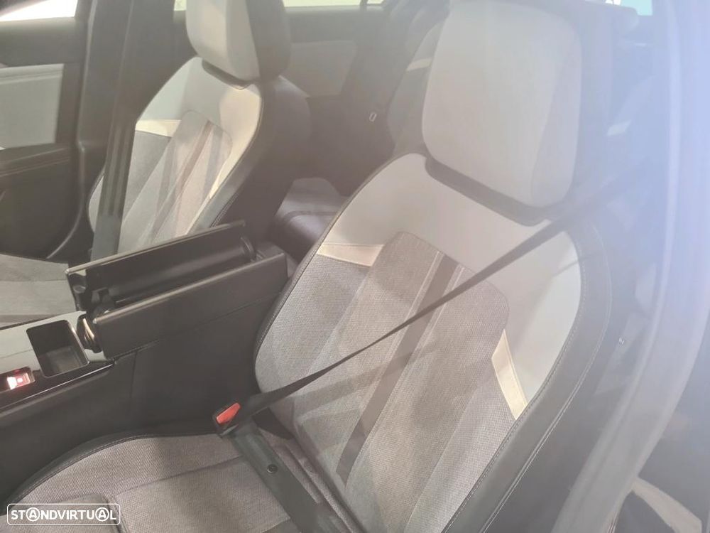 Opel Astra 1.5 D Elegance Aut. - 8