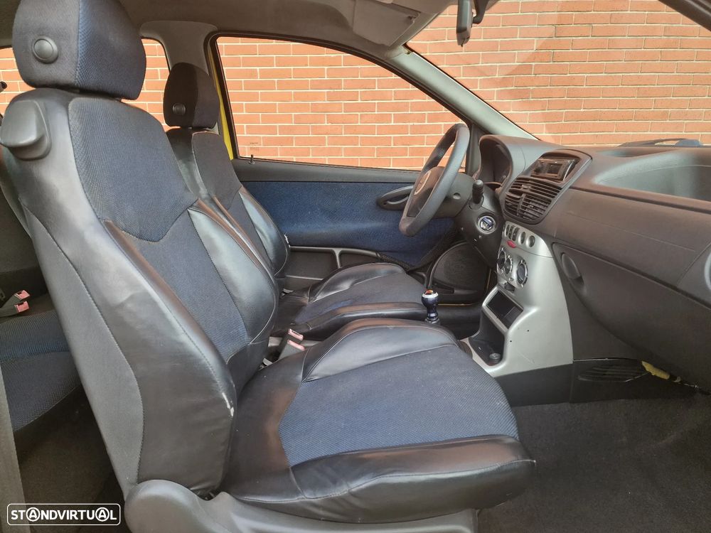 Fiat Punto 1.8 16V HGT - 13