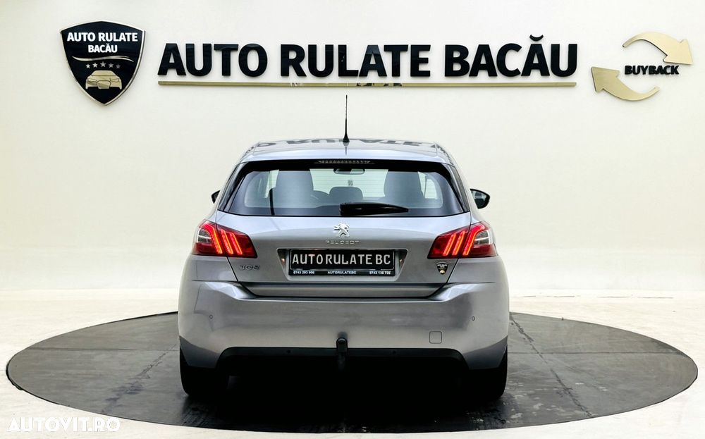 Peugeot 308 - 11