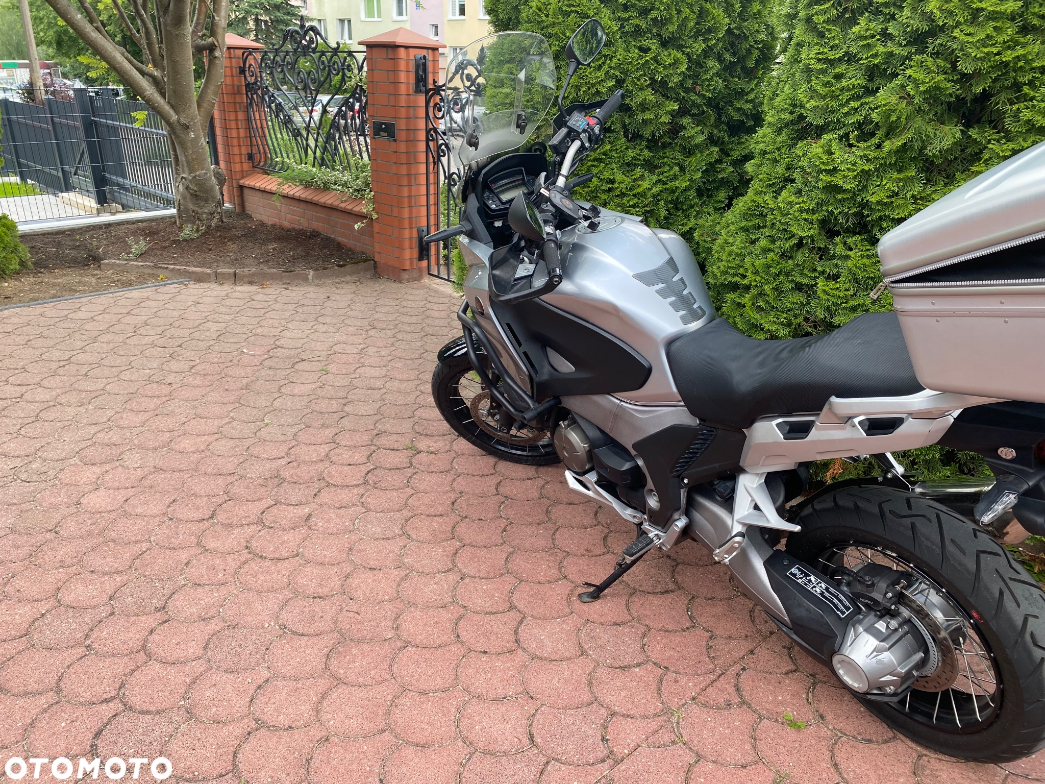 Honda VFR - 3