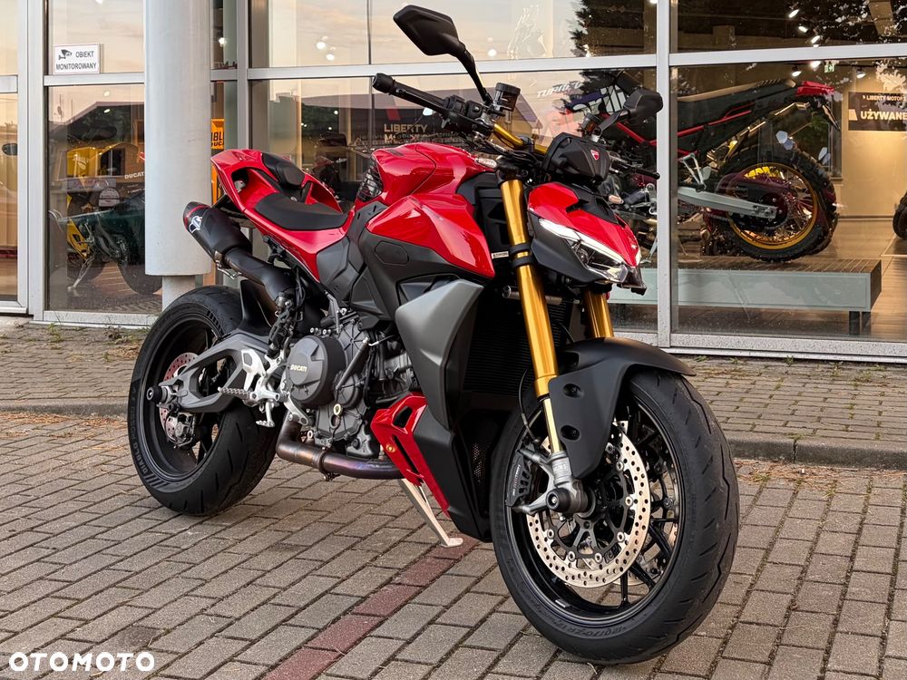 Ducati Streetfighter V2 - 3