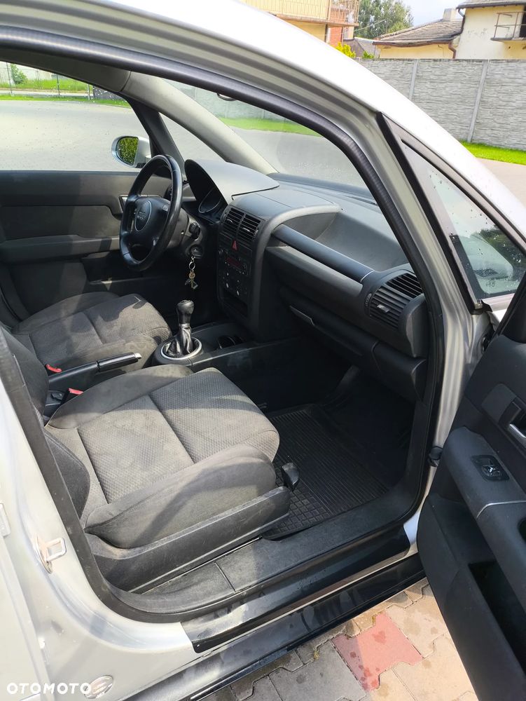 Audi A2 1.4 - 8