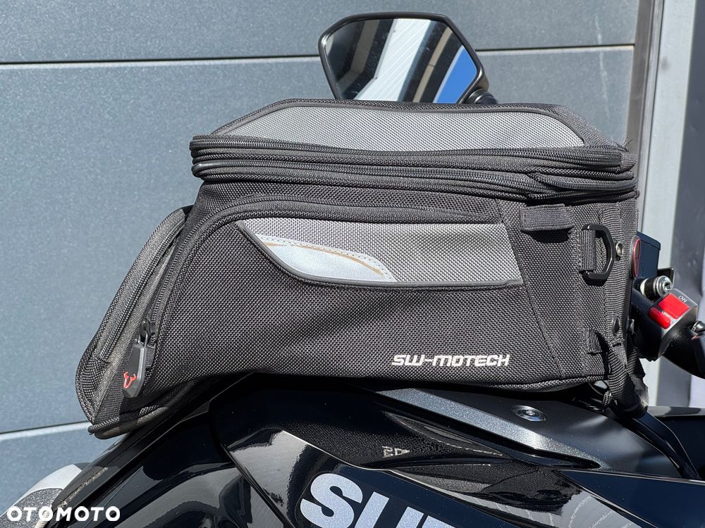Suzuki V-STROM - 19