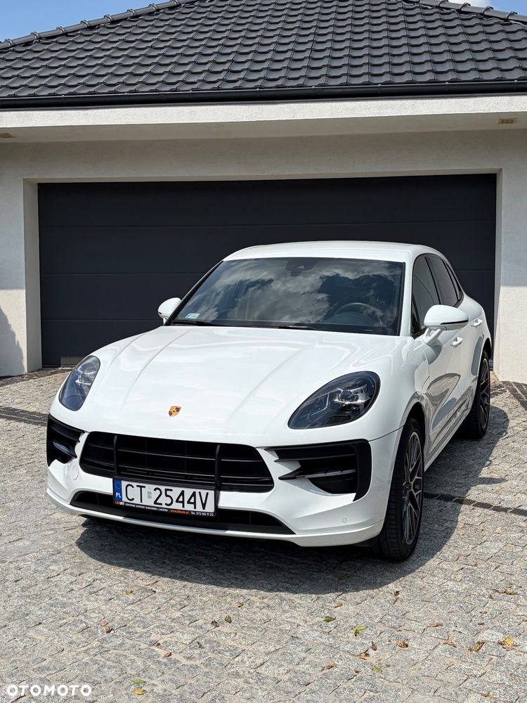 Porsche Macan - 1