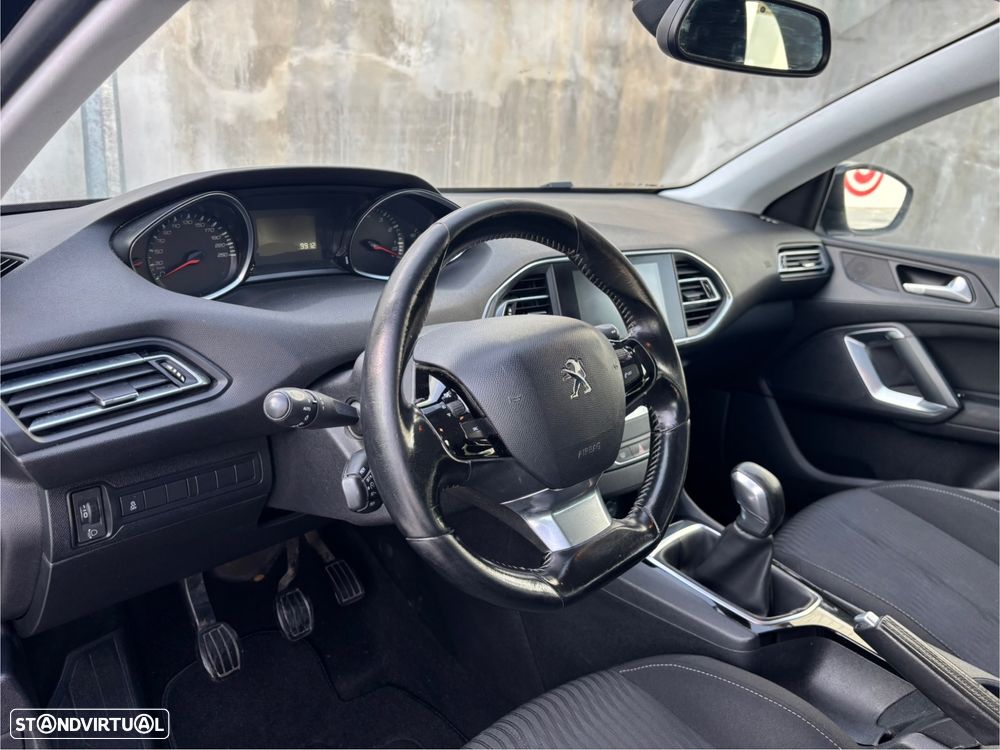 Peugeot 308 1.2 PureTech Style - 8