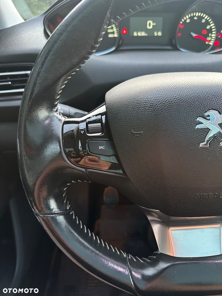 Peugeot 308 155 THP Allure - 19