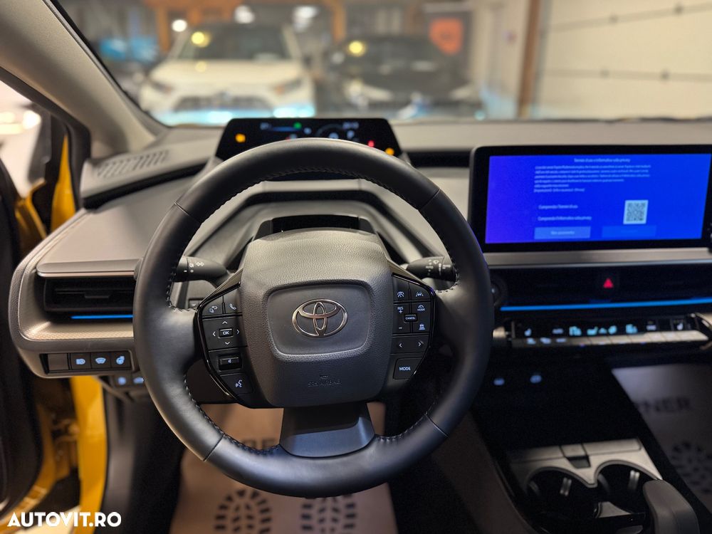 Toyota Prius Hybrid Advanced - 22
