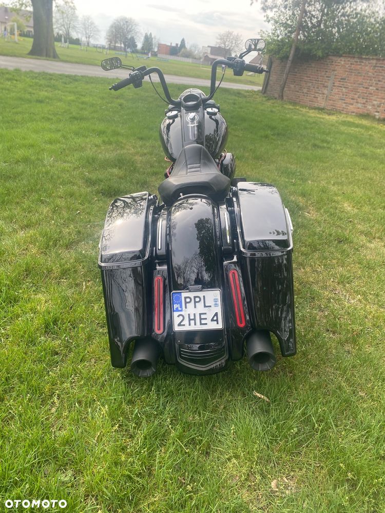 Harley-Davidson Touring Road King - 8