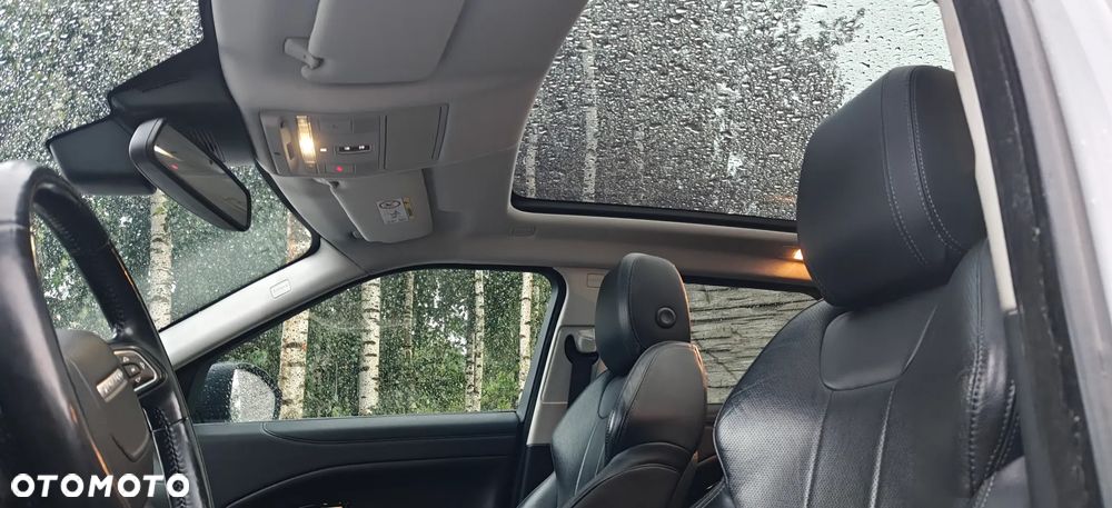 Land Rover Range Rover Evoque - 24