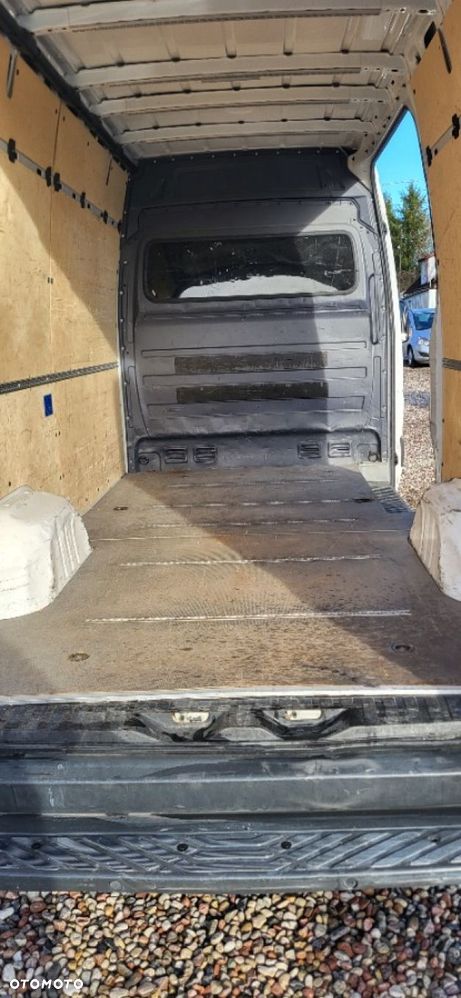 Mercedes-Benz Sprinter - 9