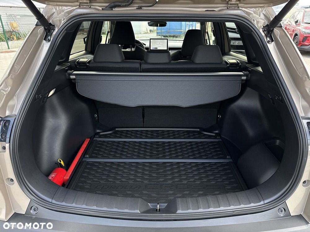 Toyota Corolla Cross - 11