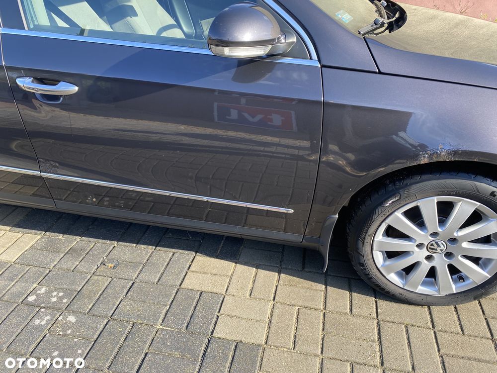 Volkswagen Passat 2.0 TDI Comfortline DSG - 2