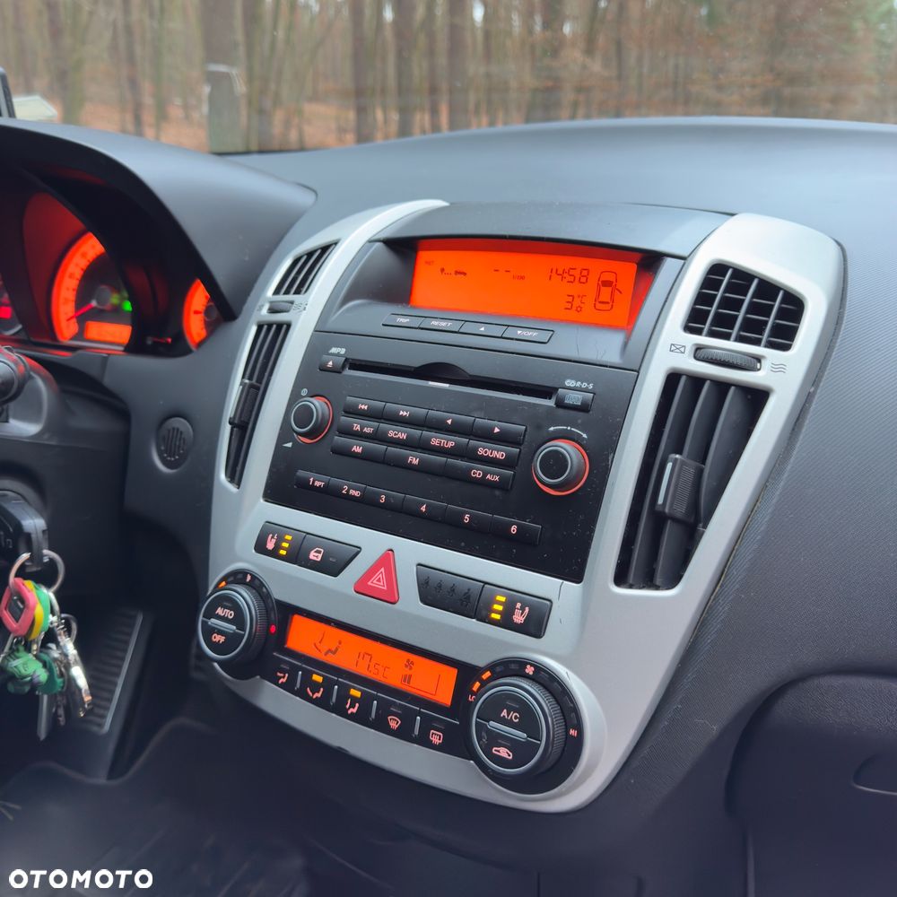 Kia Ceed 1.6 Optimum + - 11