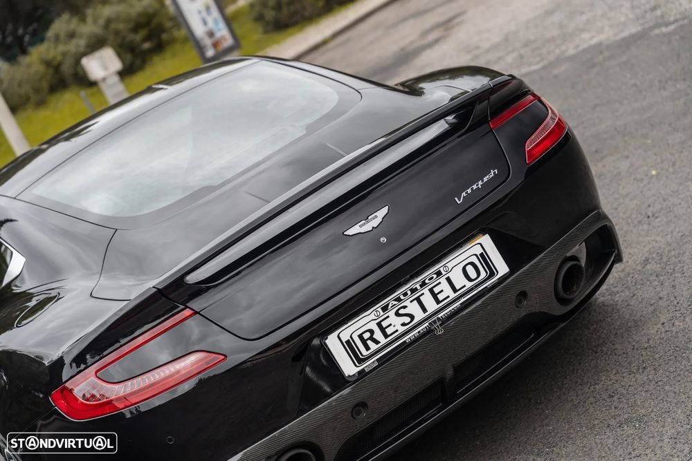 Aston Martin Vanquish - 13