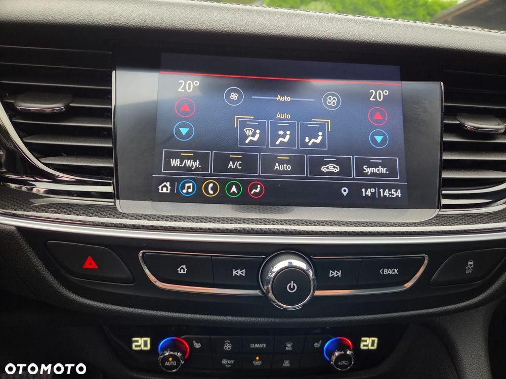 Opel Insignia - 30
