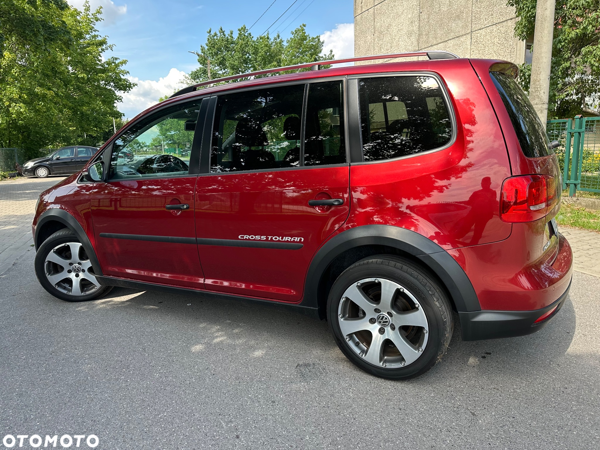 Volkswagen Touran 1.4 TSI Cross - 2