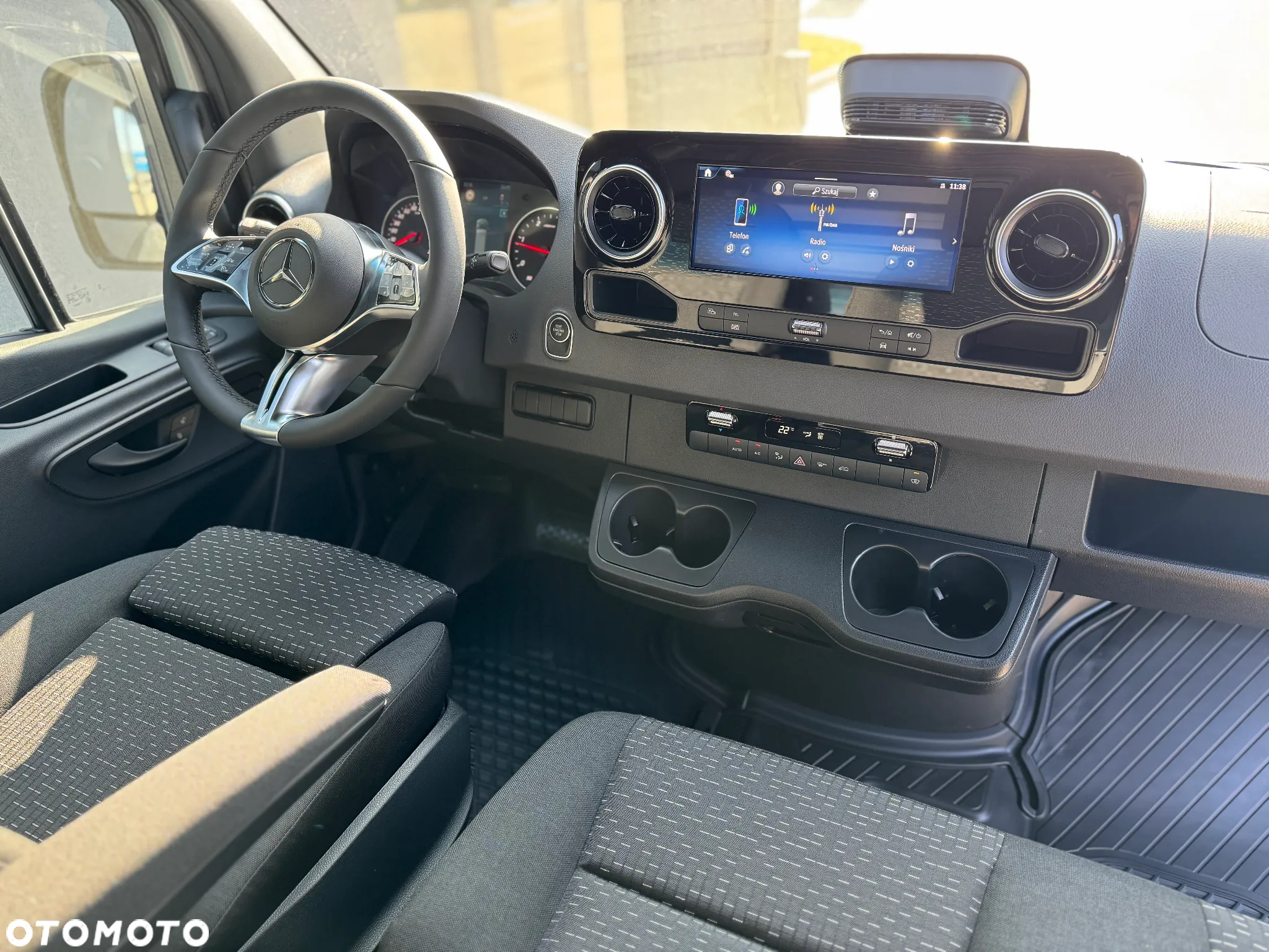 Mercedes-Benz Sprinter - 22