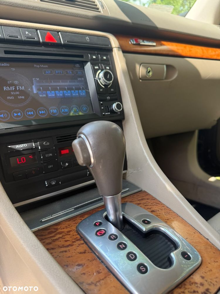 Audi A4 Limousine - 18