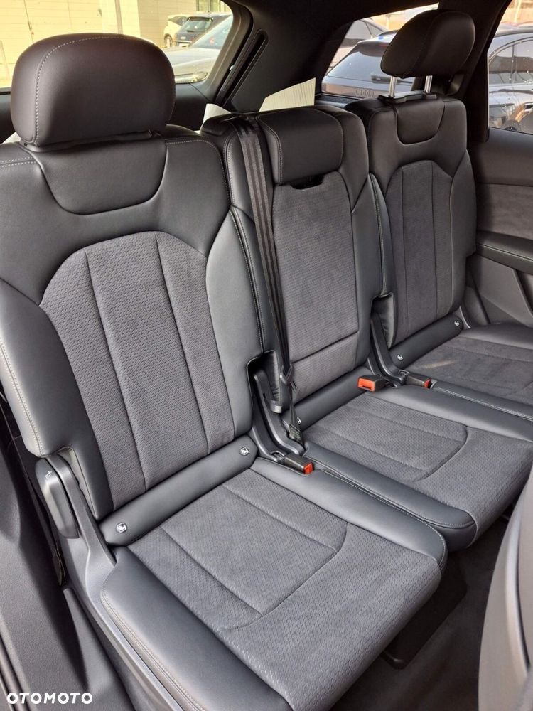 Audi Q7 - 17