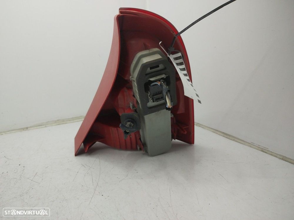 Farolim Stop Esq Renault Clio Ii (Bb0/1/2_, Cb0/1/2_) - 3