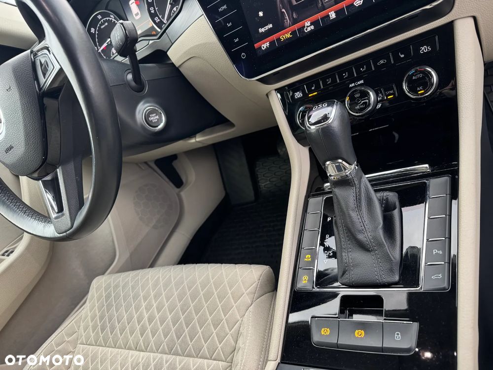 Skoda Superb 2.0 TDI Style DSG7 - 8