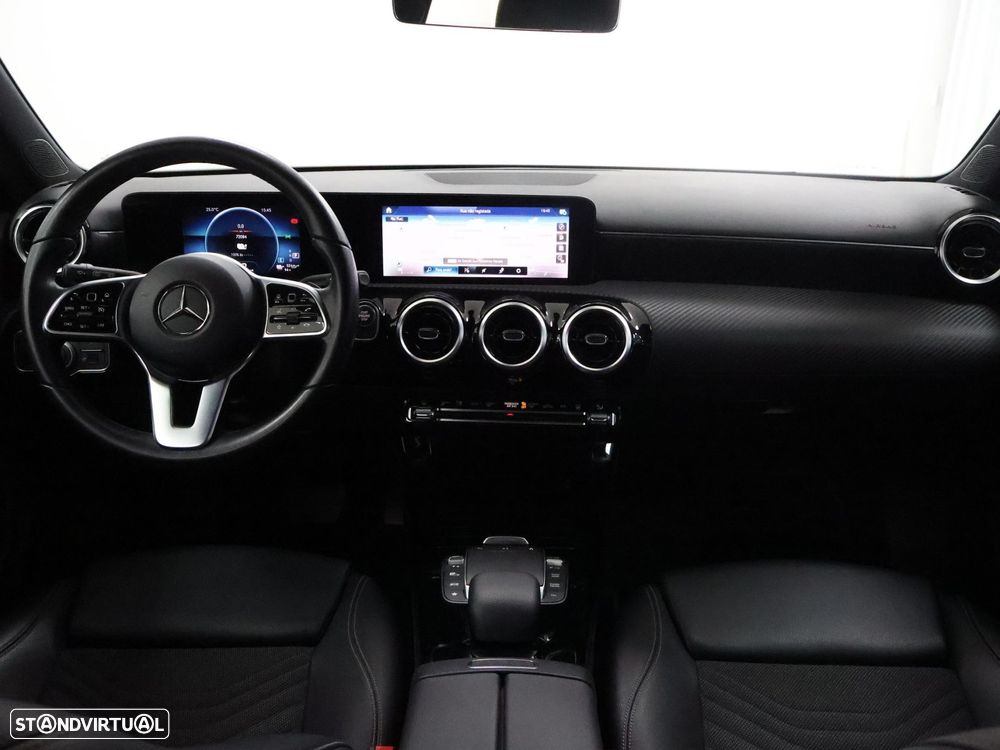 Mercedes-Benz A 250 - 26