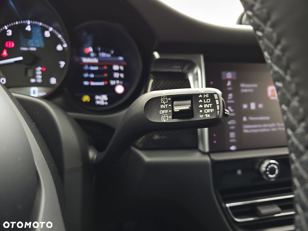 Porsche Macan Standard - 18