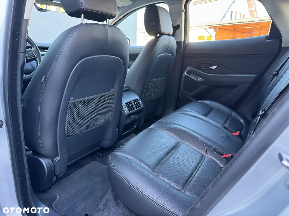 Jaguar E-Pace 2.0 i4P AWD SE - 27