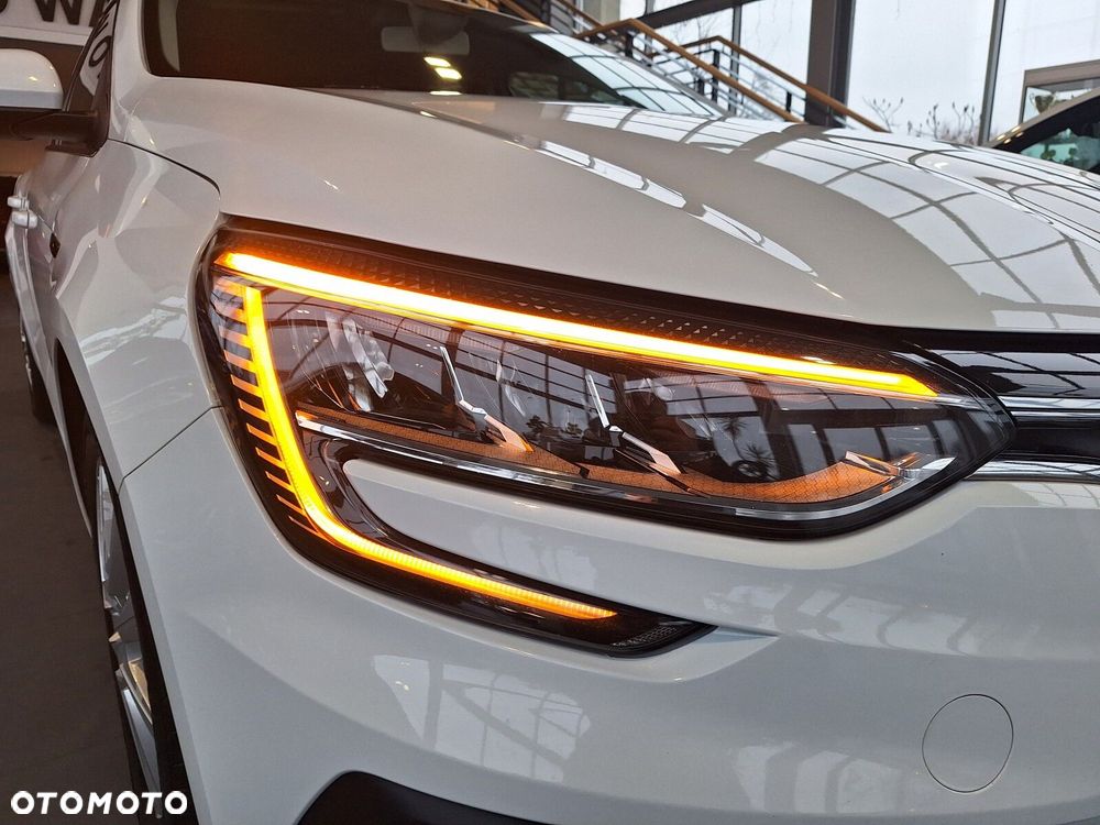 Renault Megane 1.5 Blue dCi Zen - 11