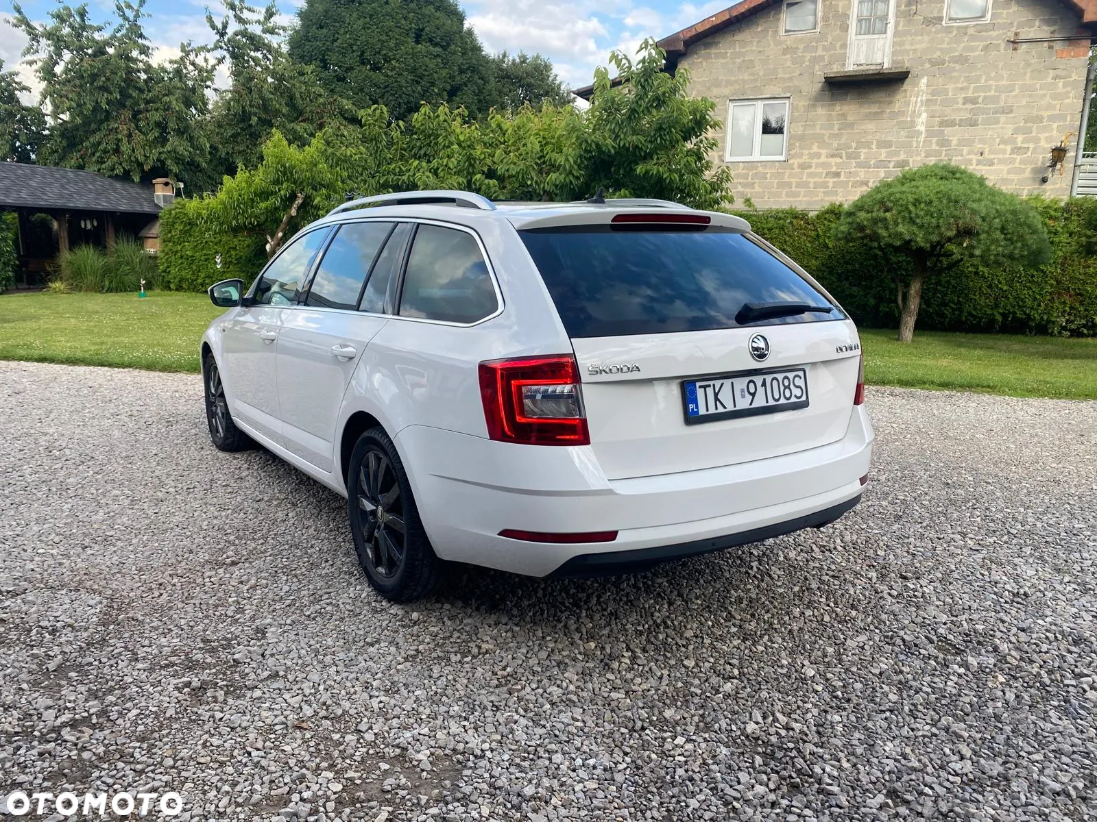Skoda Octavia 2.0 TDI Clever DSG - 5