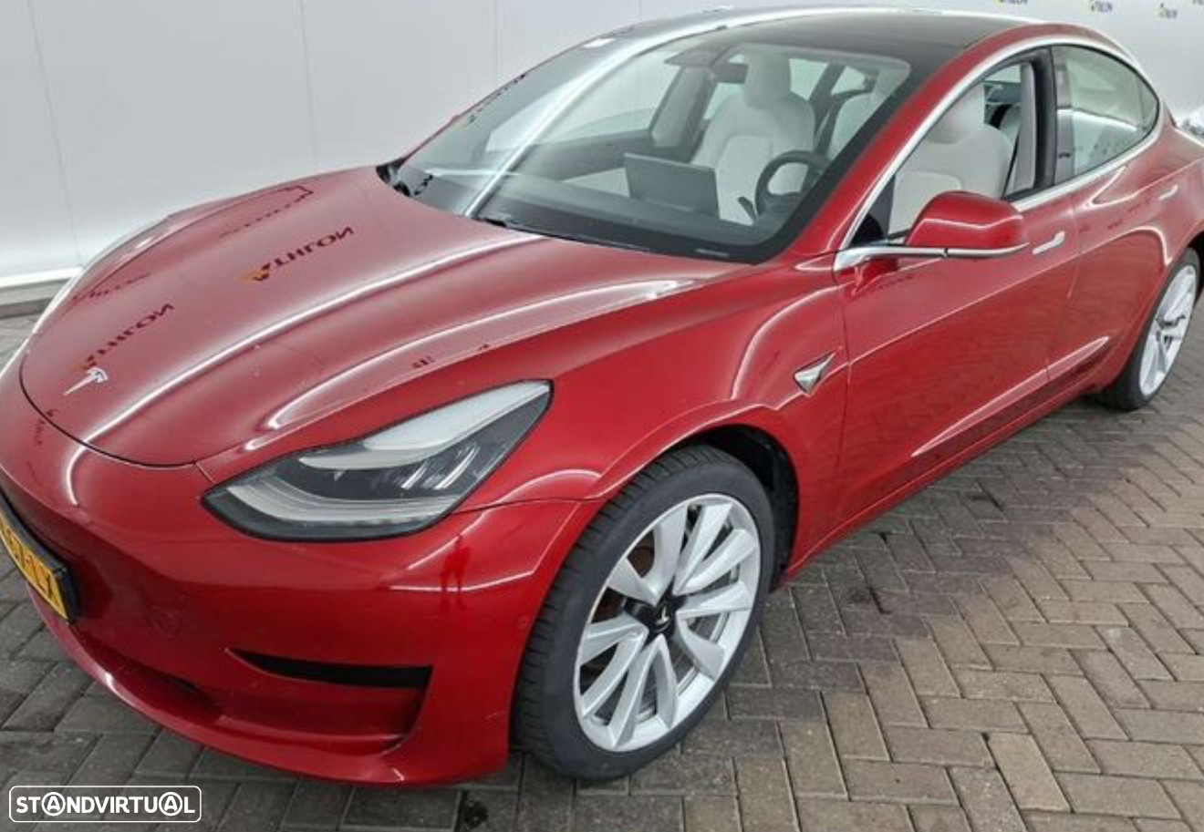 Tesla Model 3 Standard Range Plus RWD - 2