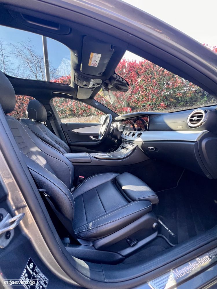 Mercedes-Benz E 300 de 4Matic 9G-TRONIC AMG Line - 15