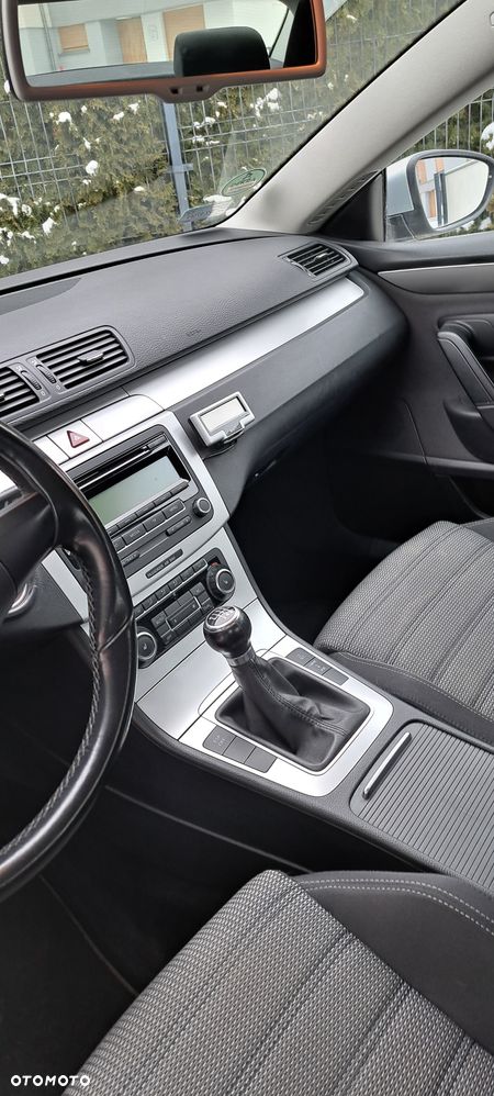 Volkswagen Passat CC - 19