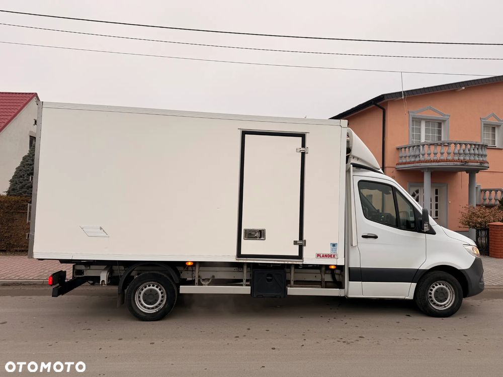 Mercedes-Benz SPRINTER - 2