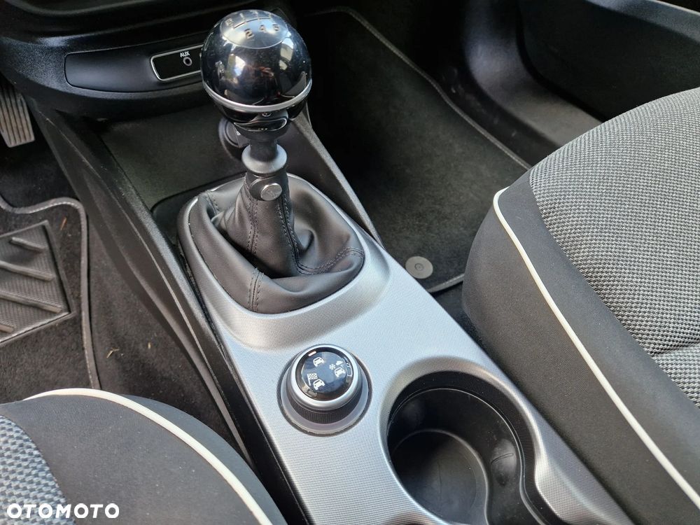 Fiat 500X 1.4 MultiAir Pop Star - 24