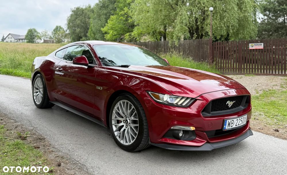 Ford Mustang - 4