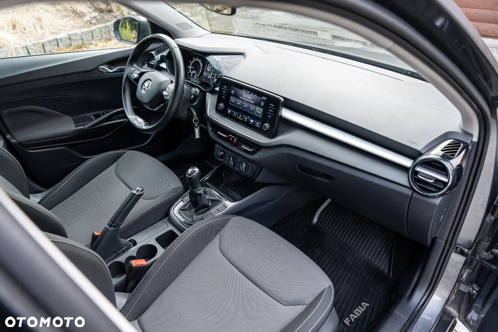 Skoda Fabia 1.0 TSI Ambition - 28