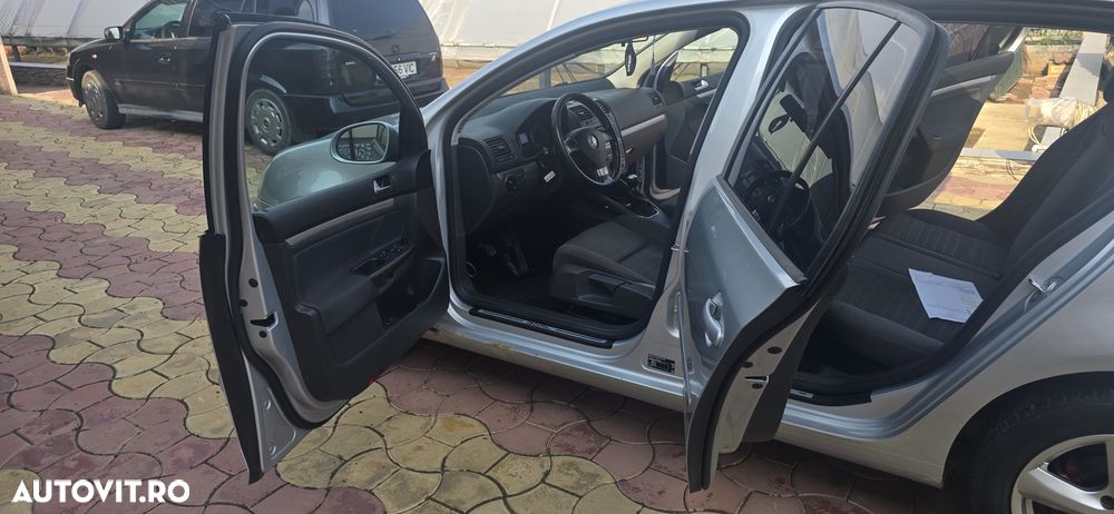 Volkswagen Golf 1.9 TDI Comfortline DPF - 6