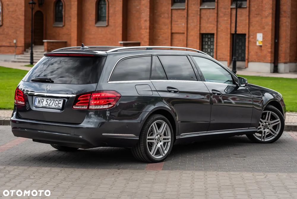 Mercedes-Benz Klasa E 350 BlueTEC 4-Matic Classic - 7