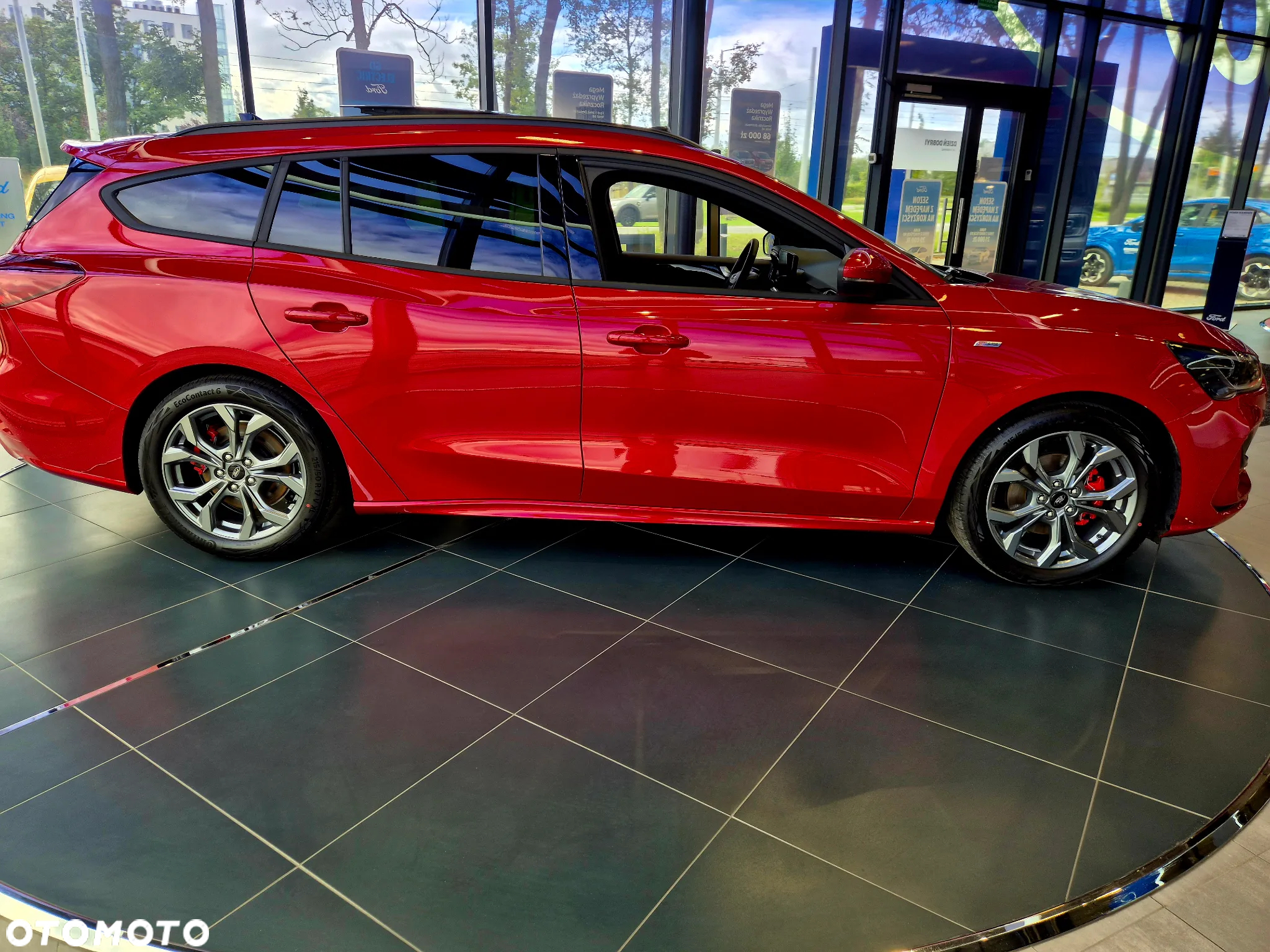 Ford Focus 1.0 EcoBoost mHEV ST-Line X - 4