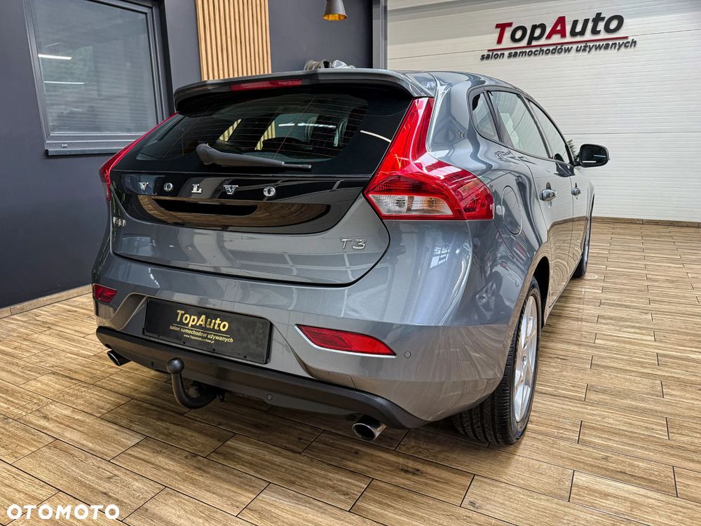 Volvo V40 T3 Momentum - 8
