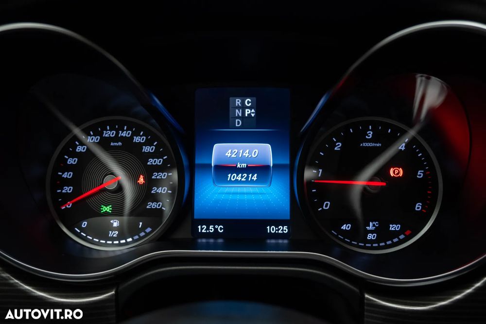 Mercedes-Benz V 300 d Extralang 4Matic 9G-TRONIC Avantgarde Edition Edition 19 - 23