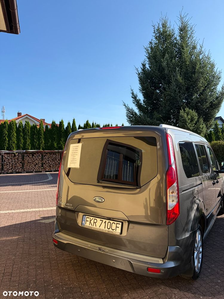 Ford Tourneo Connect Grand - 8