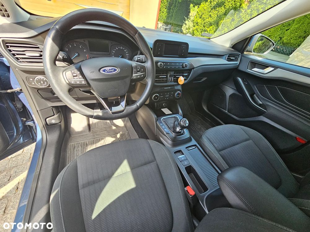 Ford Focus 1.0 EcoBoost Trend Edition - 9