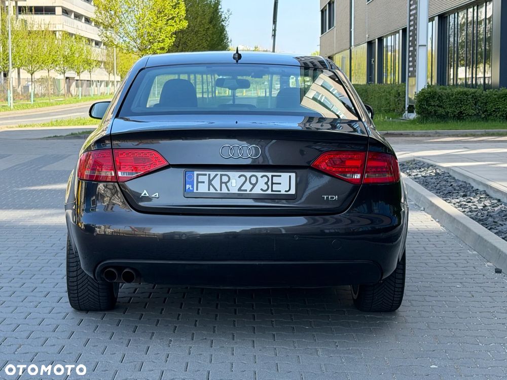 Audi A4 Limousine 2.0 TDI DPF multitronic Ambition - 5