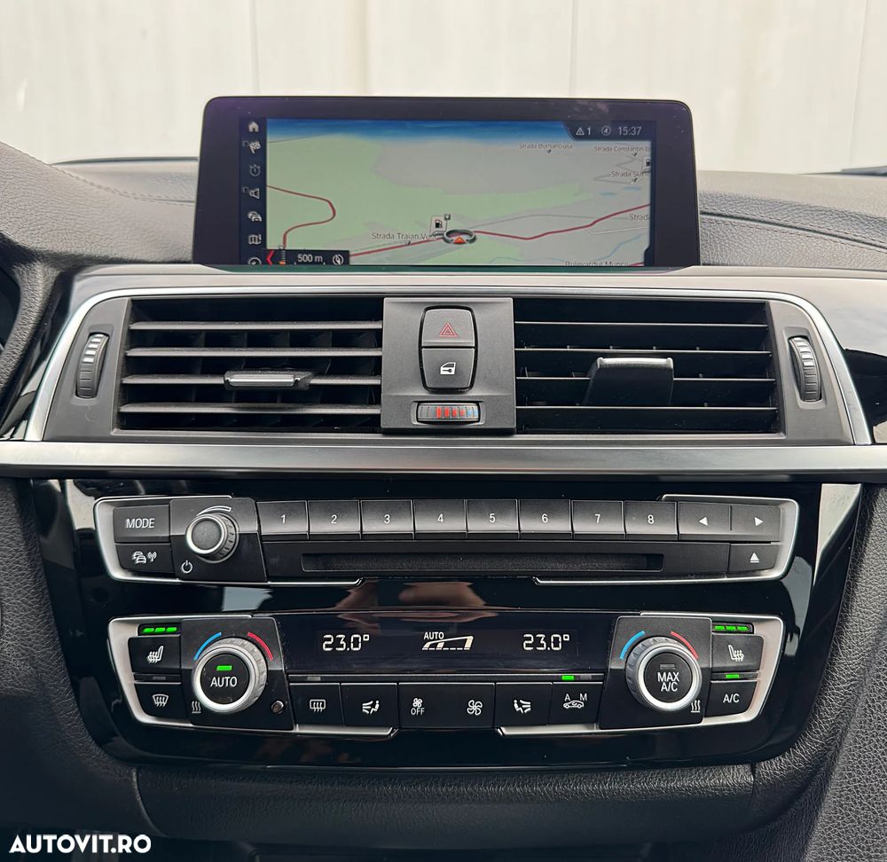 BMW Seria 3 318d Touring Aut. Luxury Line - 27